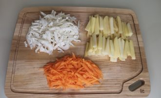 Капуста картофель и морковь