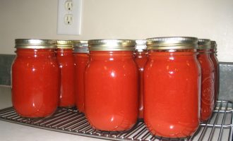 Неаполитанский томатный соус в банках
